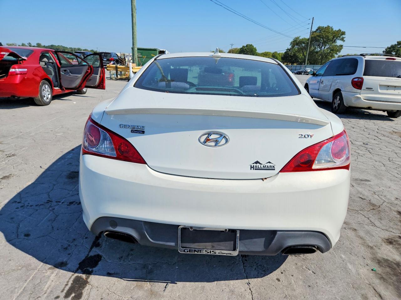 2011 Hyundai Genesis Coupe 2.0t Premium White vin: KMHHT6KDXBU063319