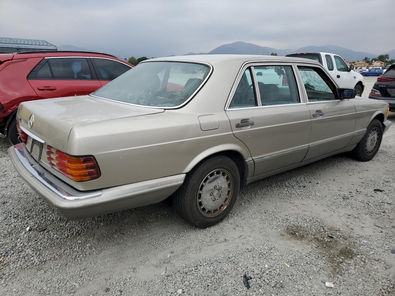 1986 Mercedes-benz 300 Sdl Beige vin: WDBCB25D6GA243829