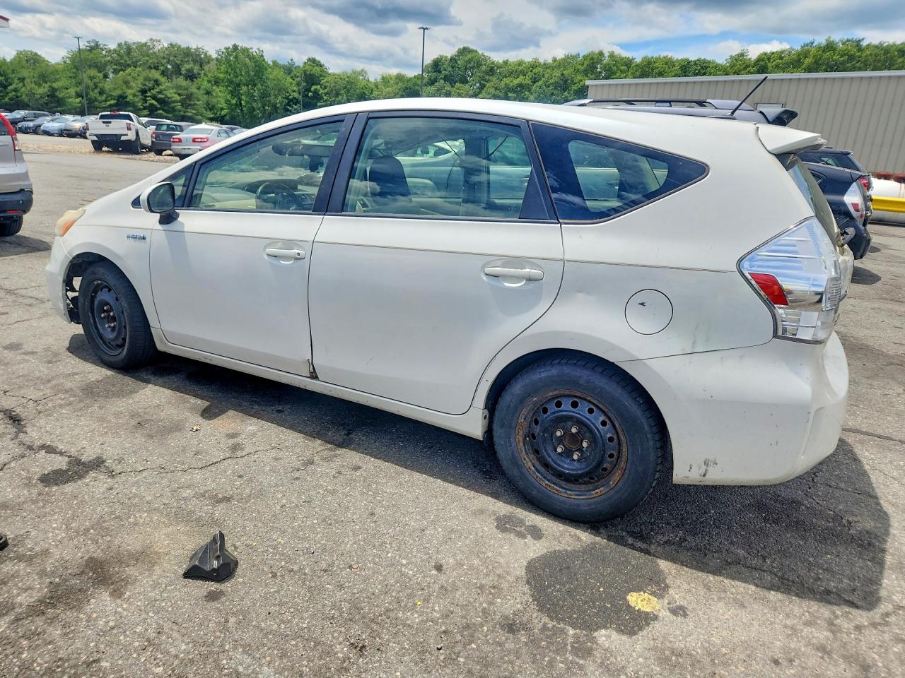 2012 Toyota Prius V Three White vin: JTDZN3EU2C3176556
