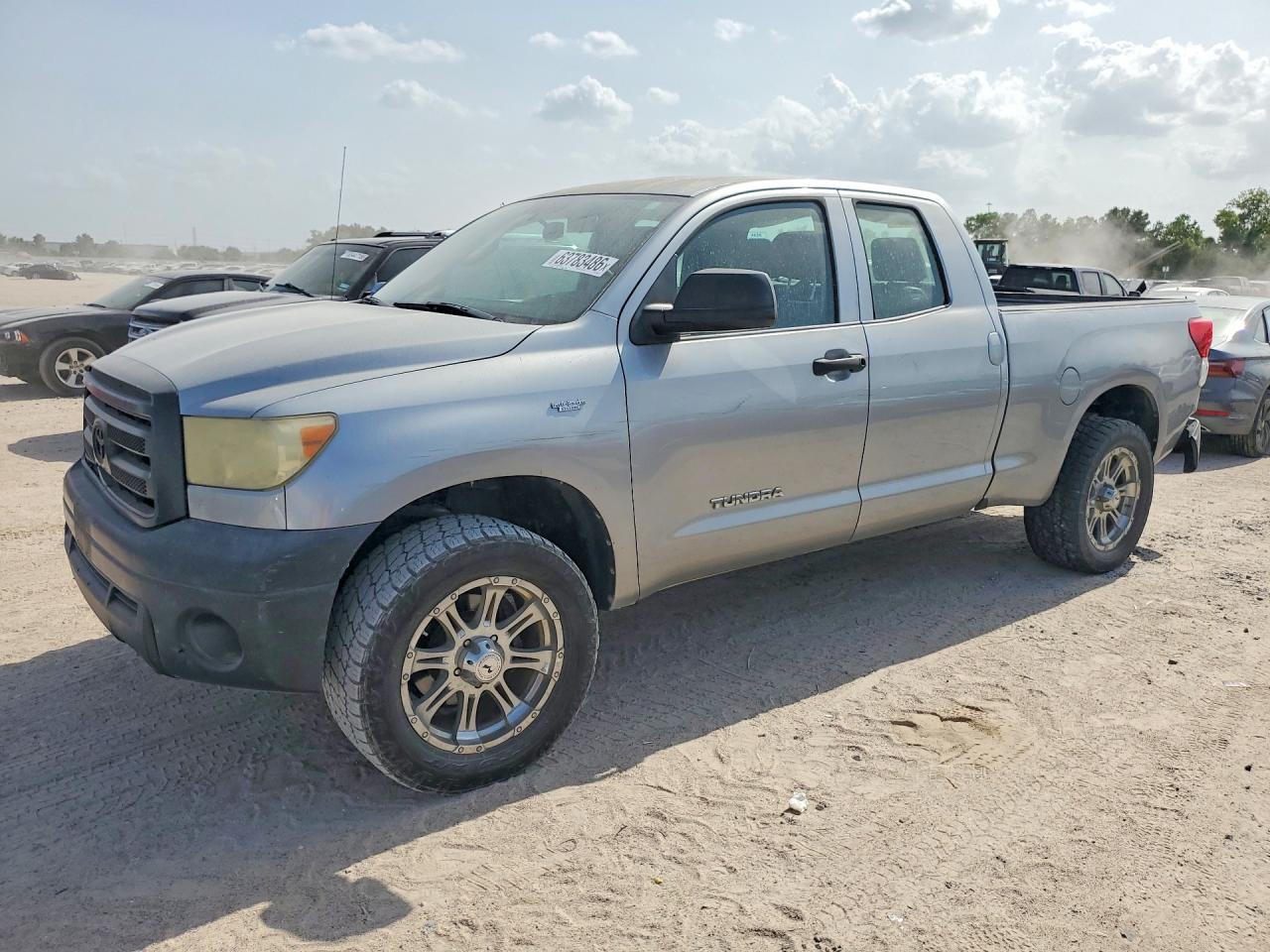 2011 Toyota Tundra Double Cab Sr5 Silver vin: 5TFRM5F15BX032073
