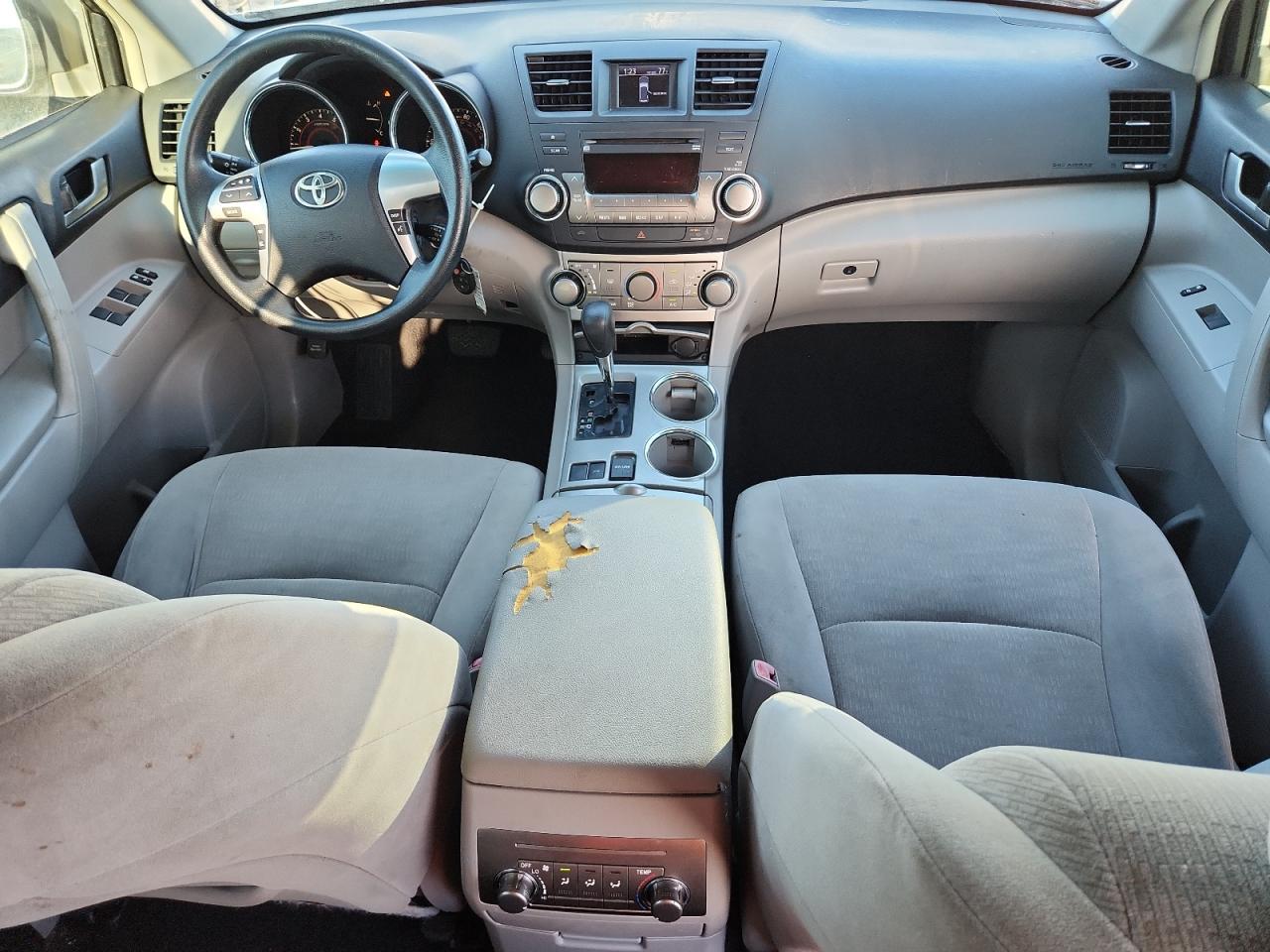 2012 Toyota Highlander Base White vin: 5TDZA3EH5CS022999