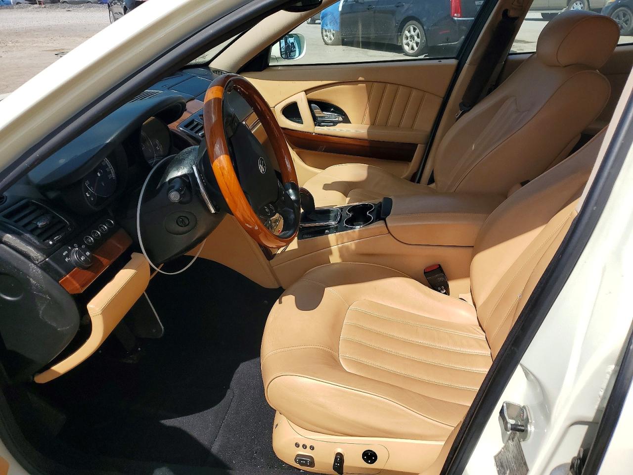 2007 Maserati Quattroporte M139 White vin: ZAMFE39A670028948