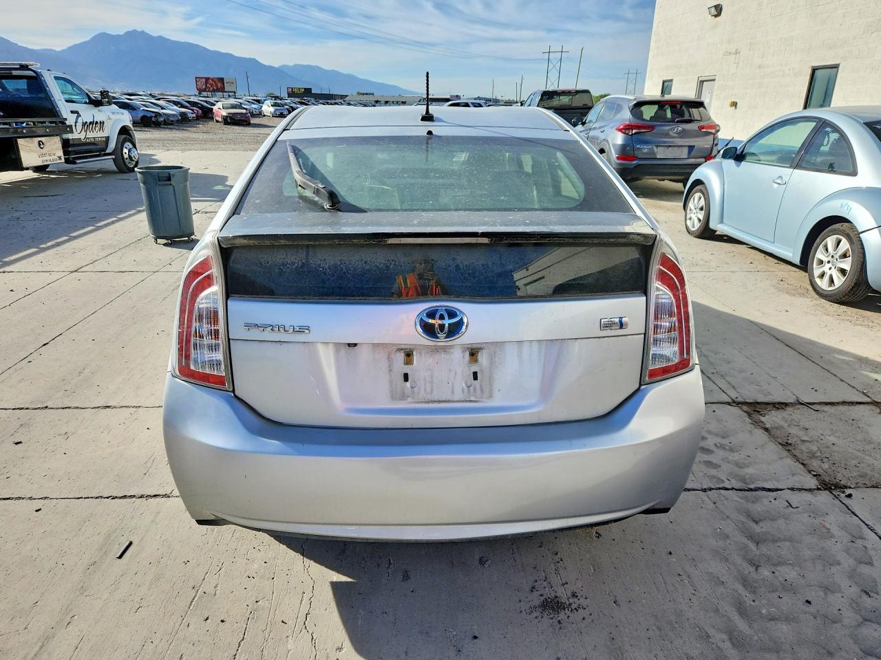 2013 Toyota Prius Three Silver vin: JTDKN3DU7D1725541