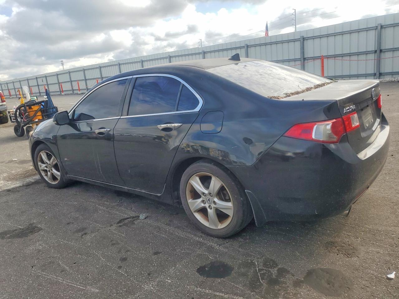 2010 Acura Tsx Black vin: JH4CU2F68AC028488