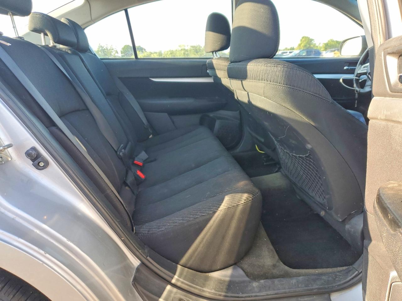 2012 Subaru Legacy 2.5i Silver vin: 4S3BMBA63C3026624
