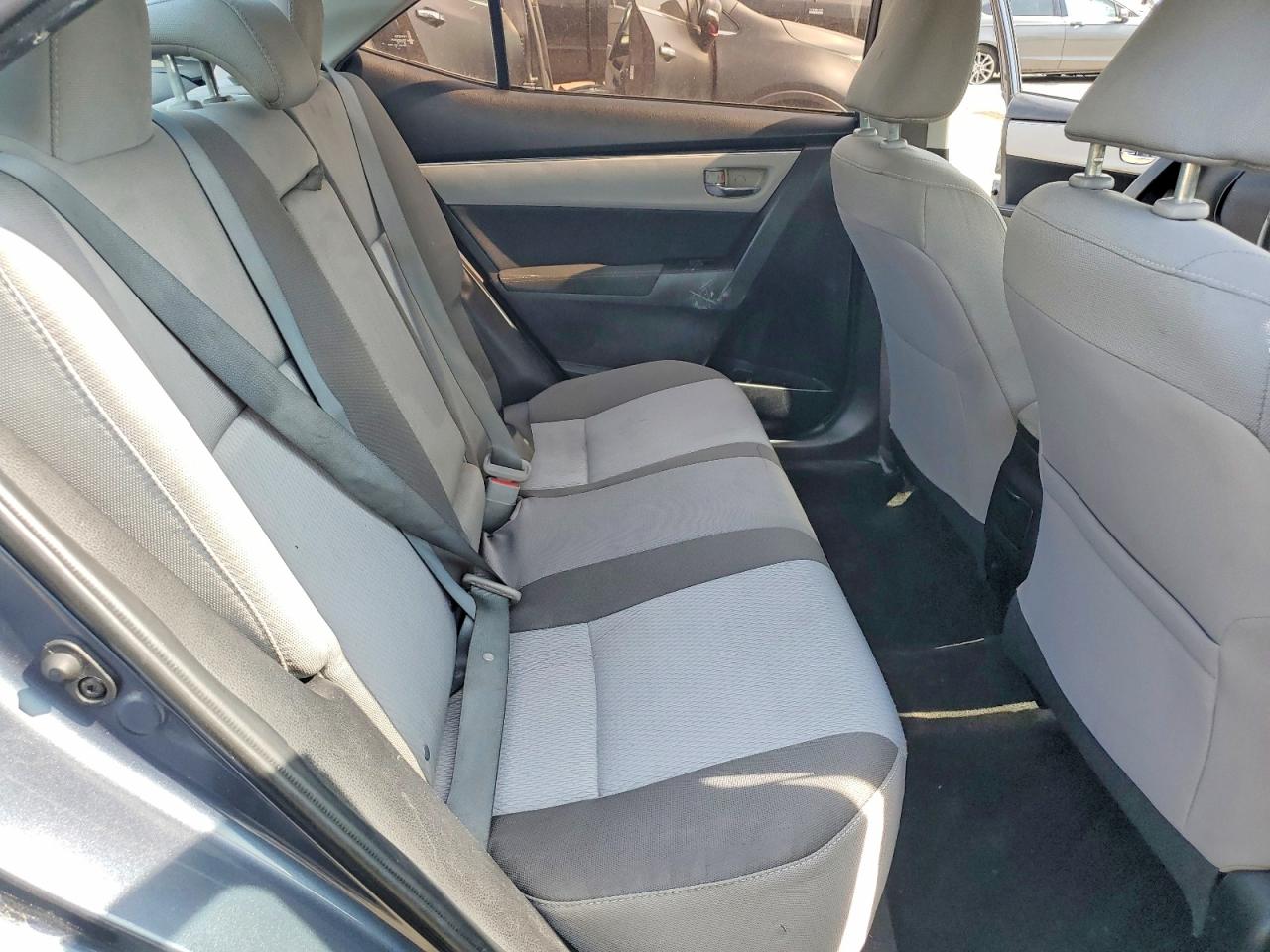 2017 Toyota Corolla Le Blue vin: 5YFBURHE8HP593769