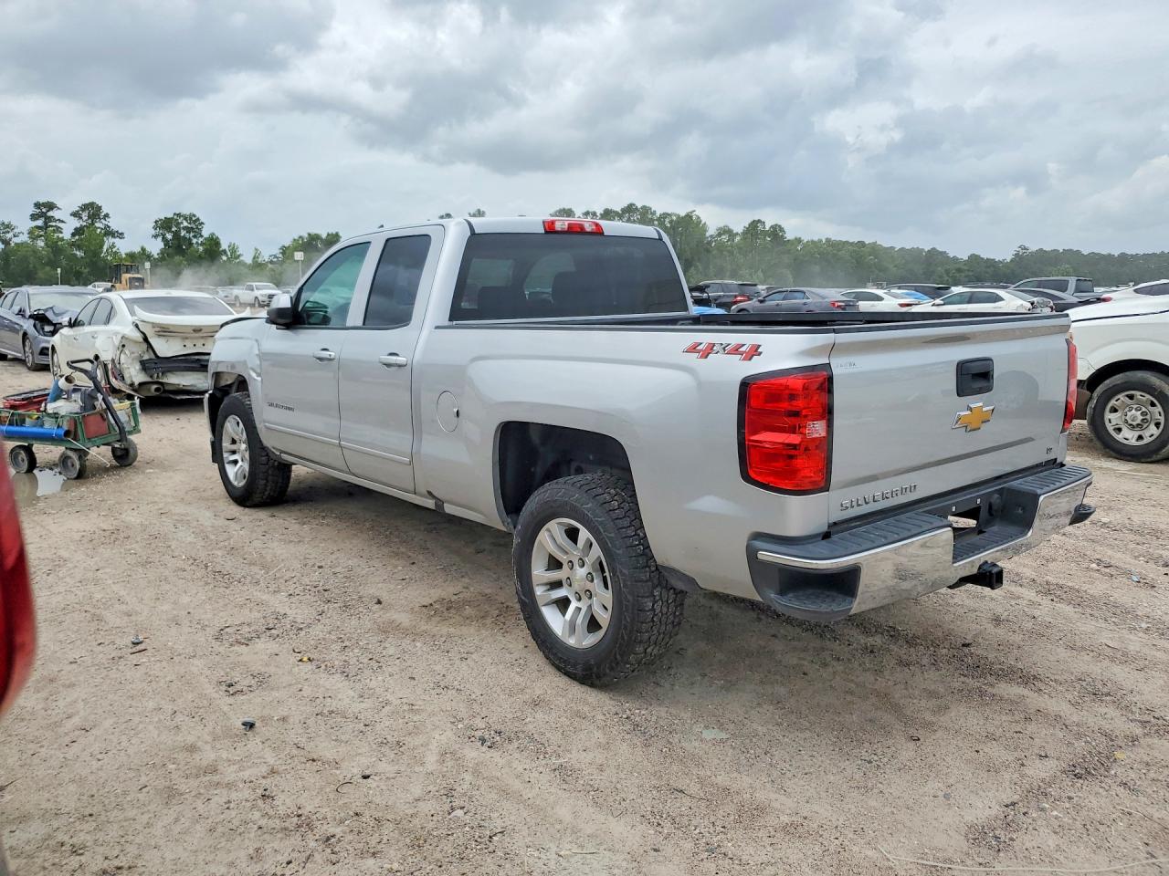 2018 Chevrolet Silverado K1500 Lt Silver vin: 1GCVKREH6JZ287747