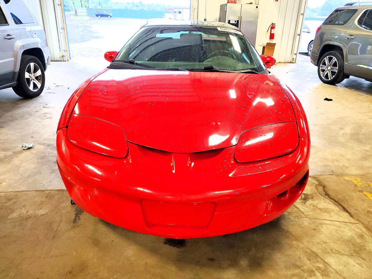 2000 Pontiac Firebird Red vin: 2G2FS22K3Y2160760