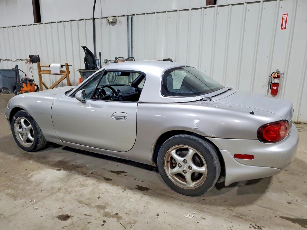 2001 Mazda Mx-5 Miata Base Silver vin: JM1NB353110218616