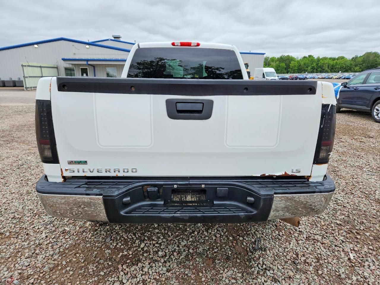 2011 Chevrolet Silverado K1500 Ls Белый vin: 1GCRKREA2BZ446172