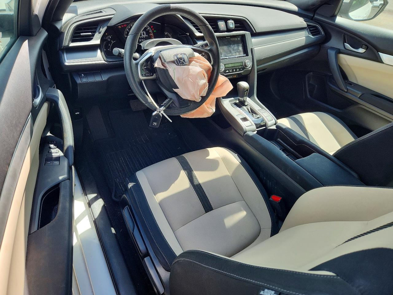 2017 Honda Civic Lx White vin: 2HGFC4B0XHH306153