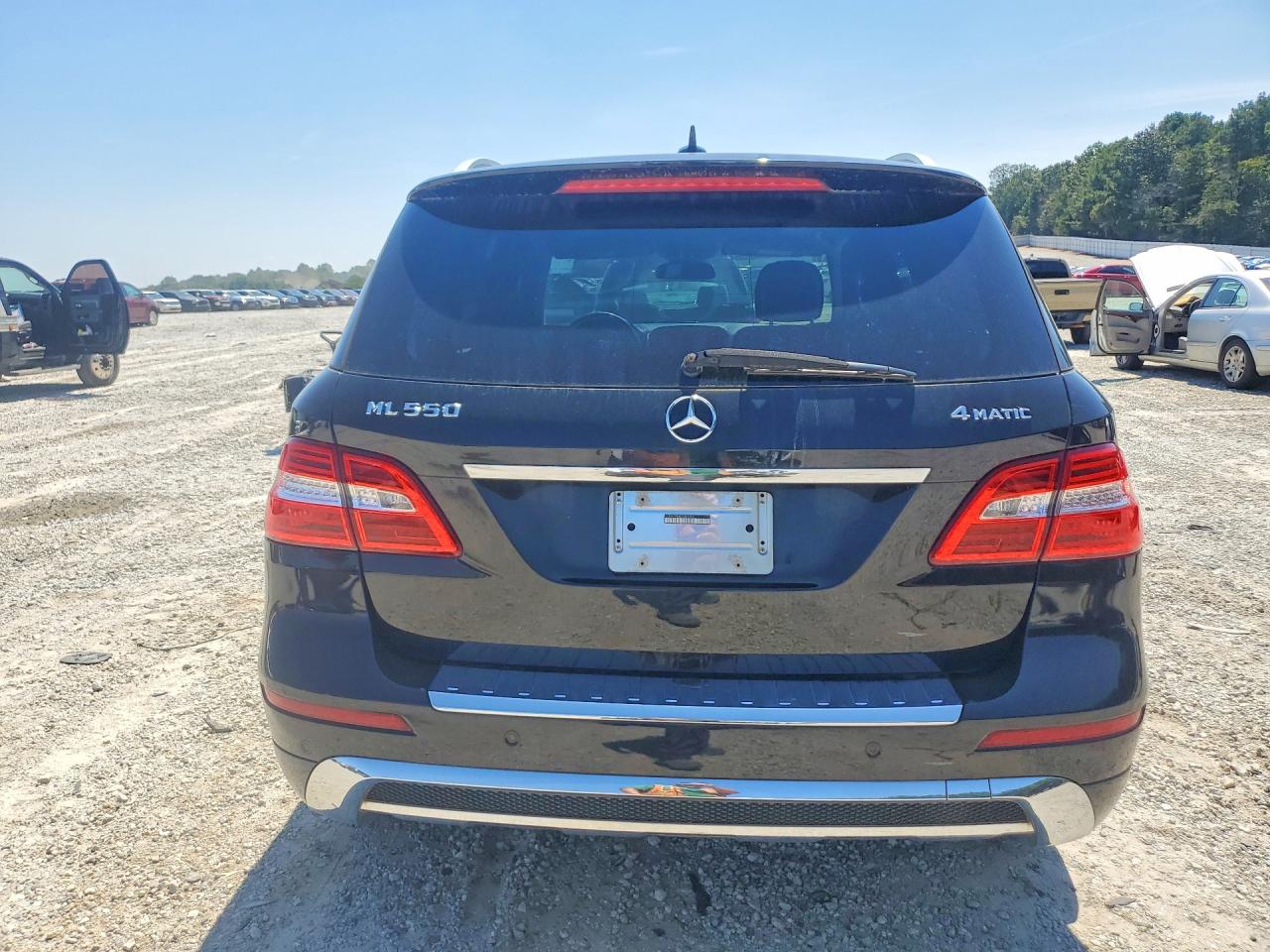 2014 Mercedes-benz Ml 550 4matic Черный vin: 4JGDA7DB6EA343959
