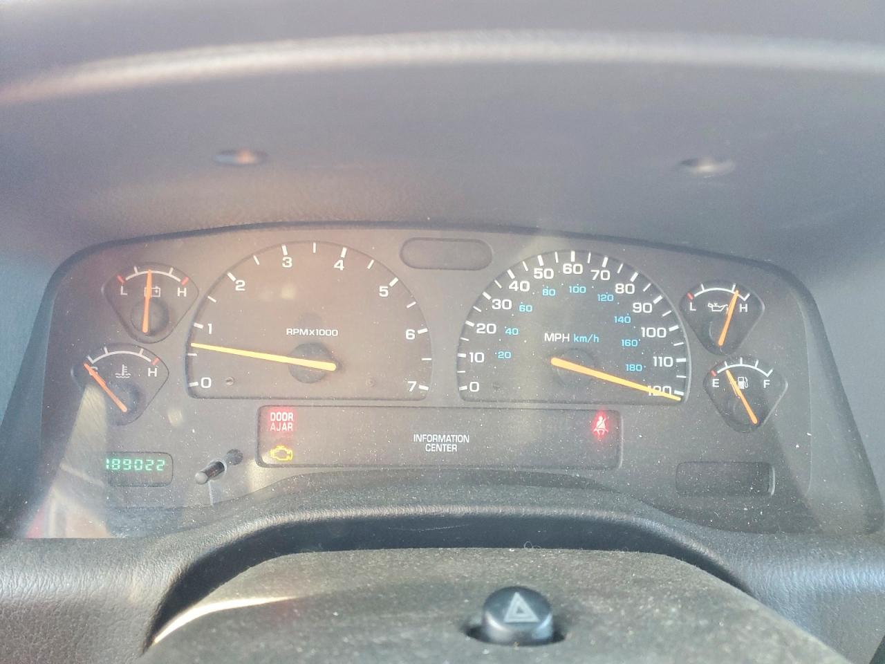 2001 Dodge Durango Red vin: 1B4HS28N21F606114