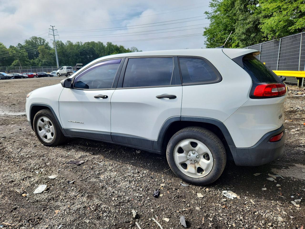 2014 Jeep Cherokee Sport White vin: 1C4PJLAB6EW318917
