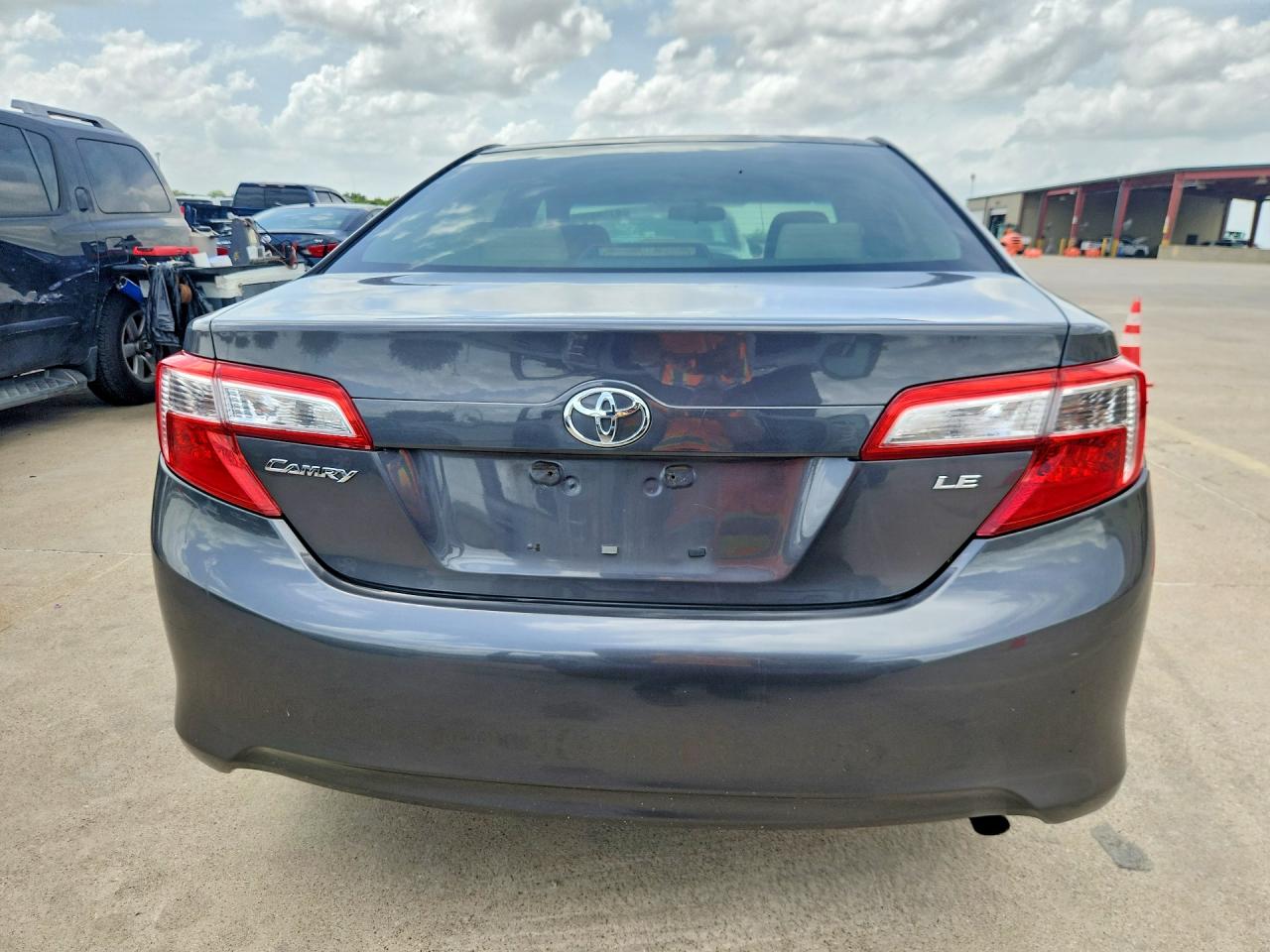 2013 Toyota Camry Le Gray vin: 4T4BF1FK8DR299873