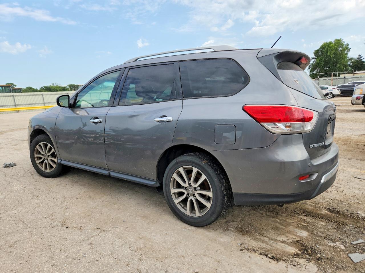 2015 Nissan Pathfinder Sv Gray vin: 5N1AR2MM0FC672422