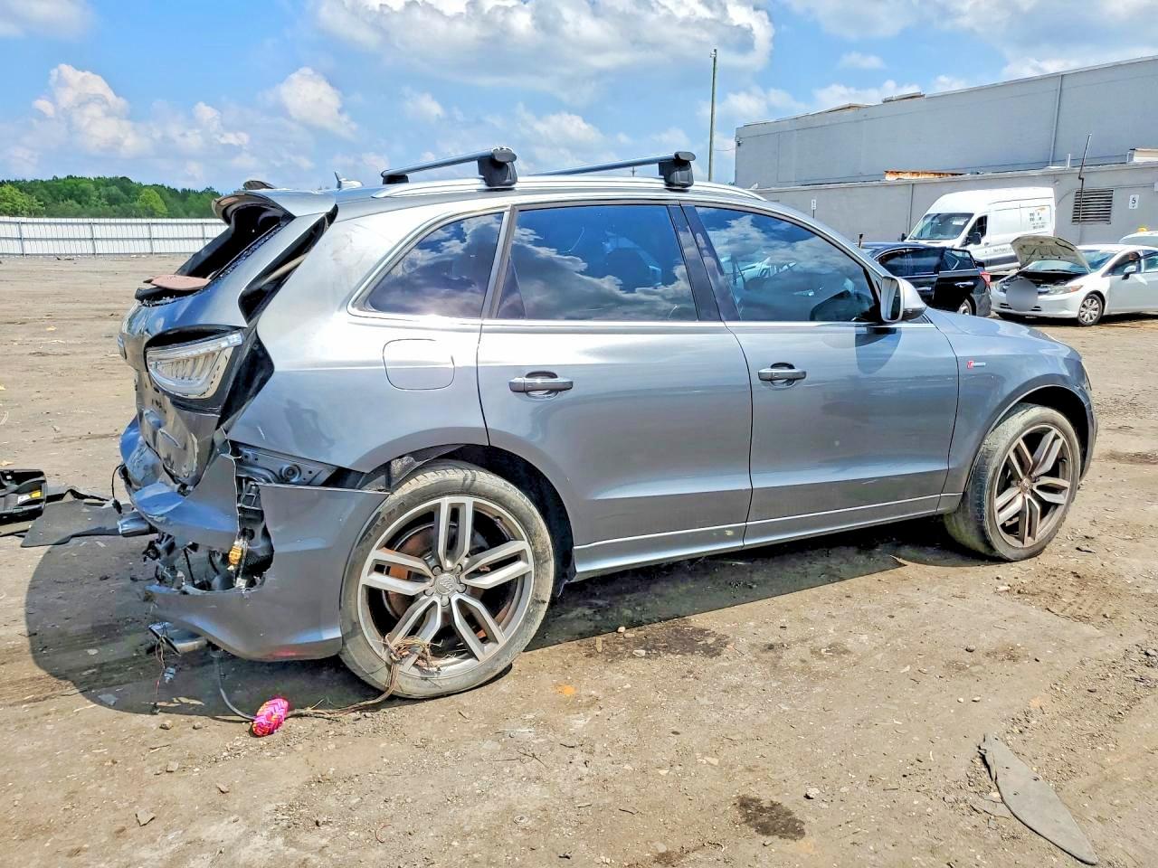 2015 Audi Sq5 Premium Plus Gray vin: WA1CGAFP5FA023015