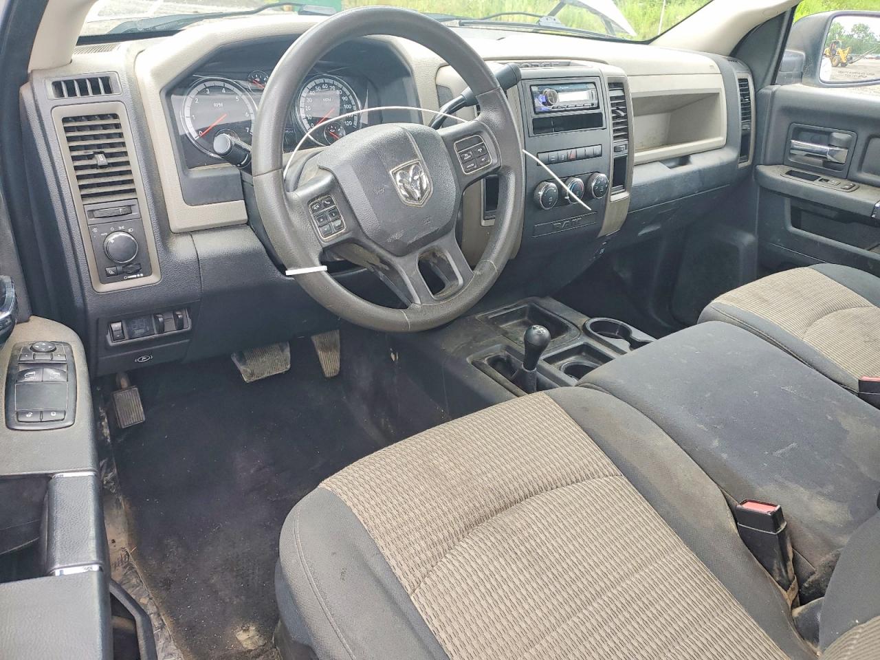 2012 Dodge Ram 2500 St White vin: 3C6LD5AT7CG281177