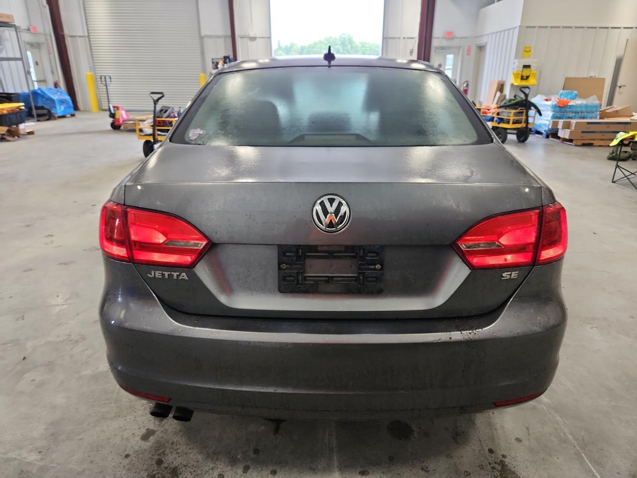 2014 Volkswagen Jetta Se Gray vin: 3VWD17AJ8EM260730