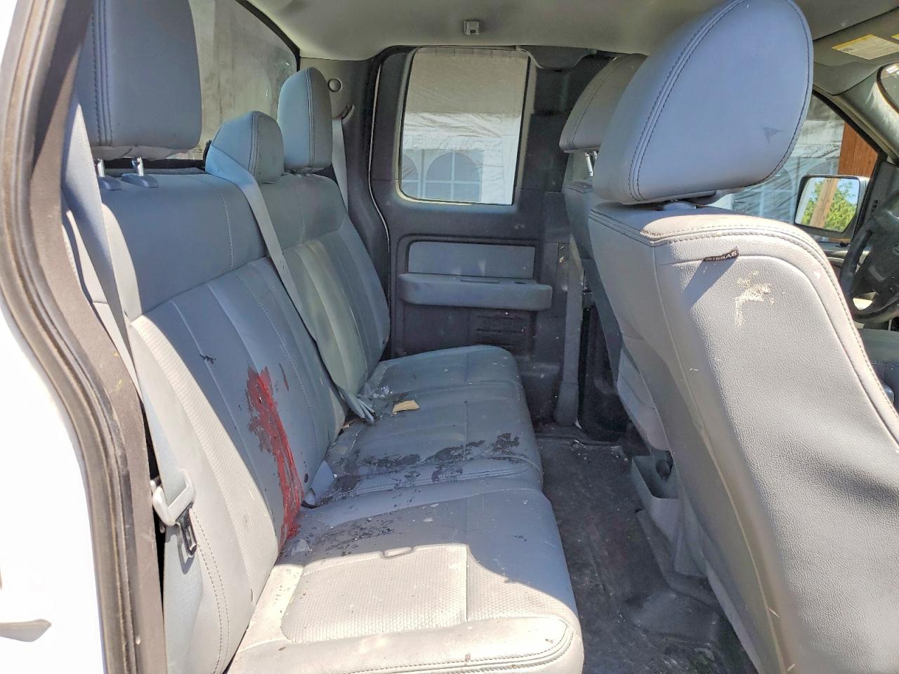 2014 Ford F150 Super Cab White vin: 1FTFX1ET6EKG24475