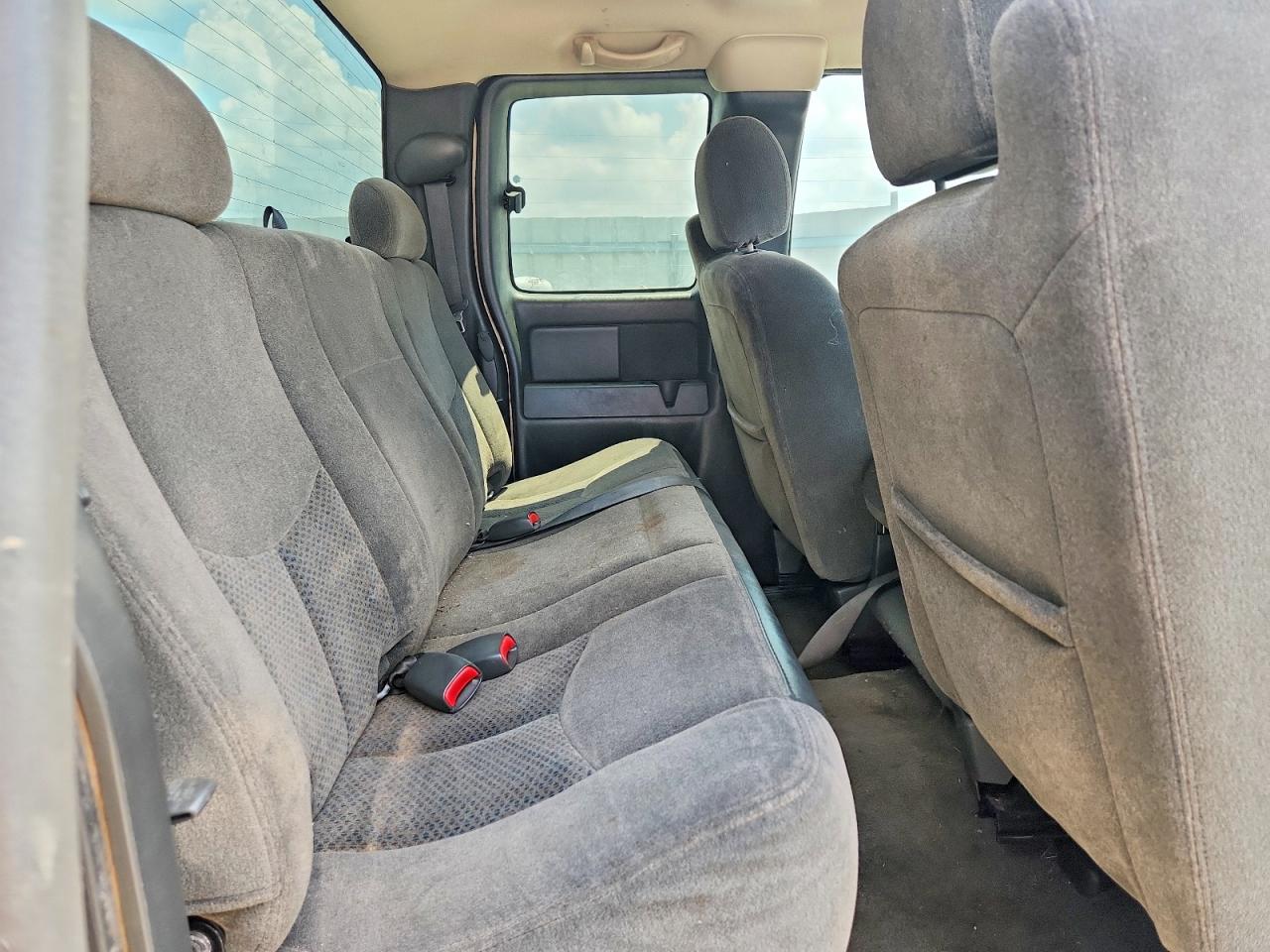 2005 Chevrolet Silverado K1500 Tan vin: 1GCEK19Z15Z279873