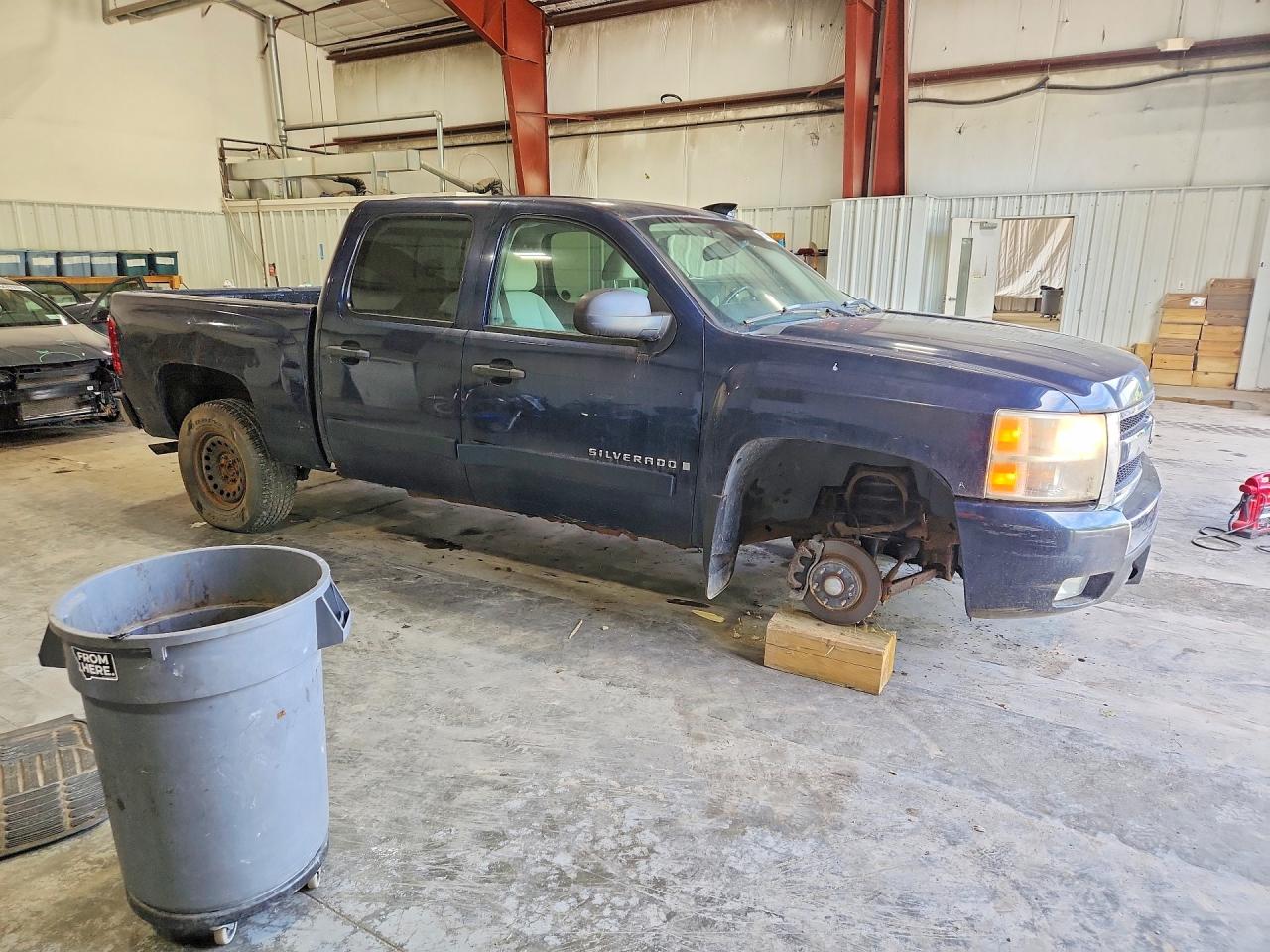2007 Chevrolet Silverado K1500 Crew Cab Blue vin: 2GCEK13MX71565438