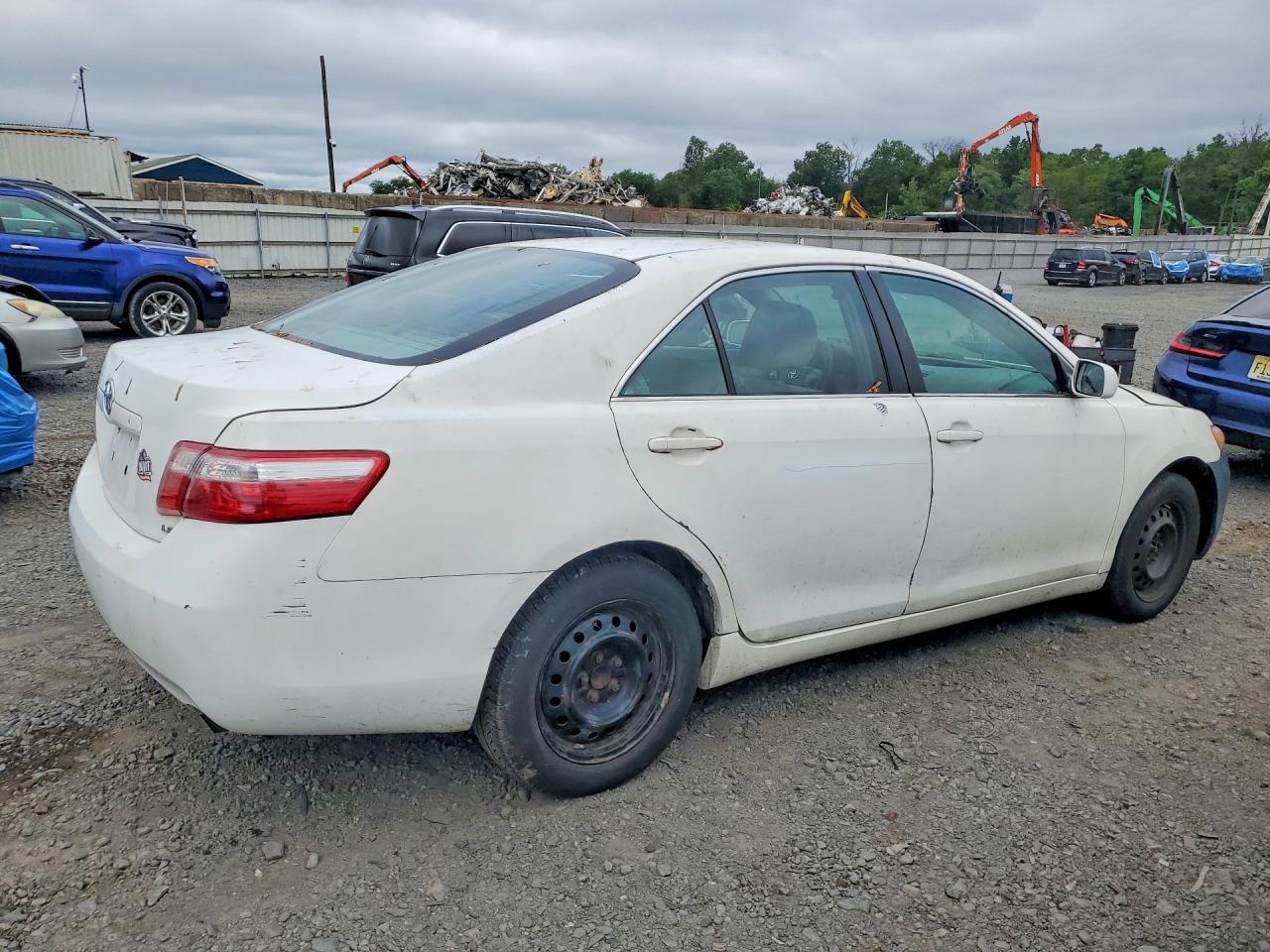2009 Toyota Camry Le White vin: 4T4BE46K19R136056