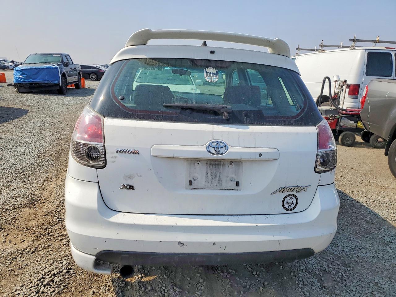 2007 Toyota Matrix Xr White vin: 2T1KR32E17C635513
