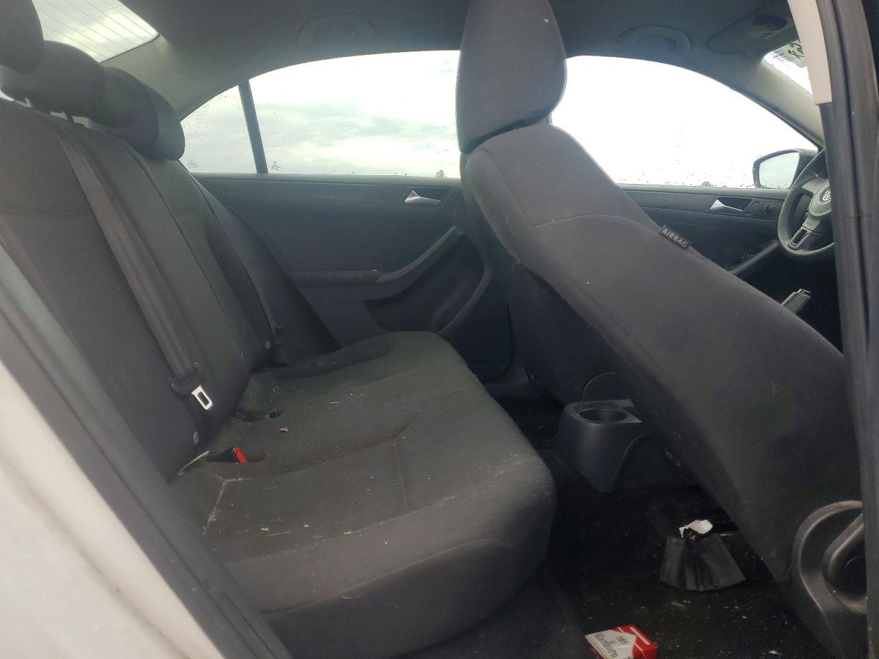 2012 Volkswagen Jetta Base White vin: 3VW2K7AJ3CM467320