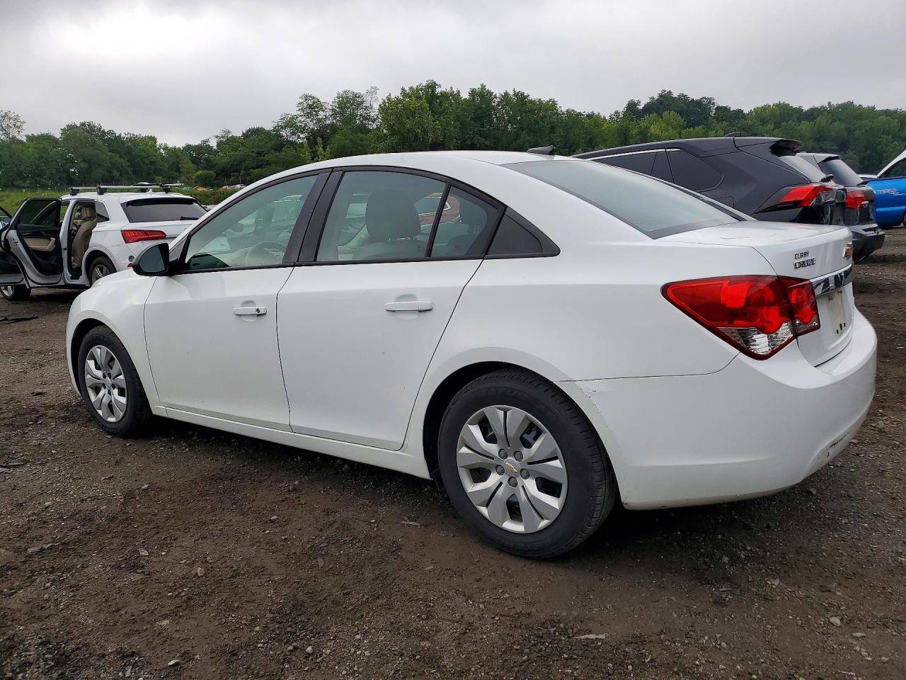 2014 Chevrolet Cruze Ls White vin: 1G1PA5SG6E7261580