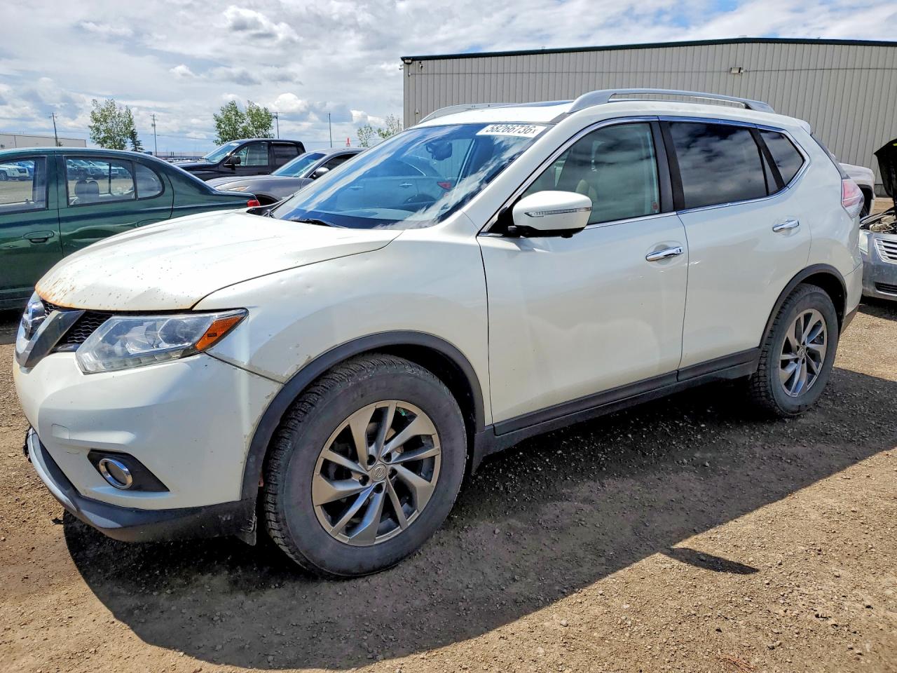 2015 Nissan Rogue S White vin: 5N1AT2MV9FC804233