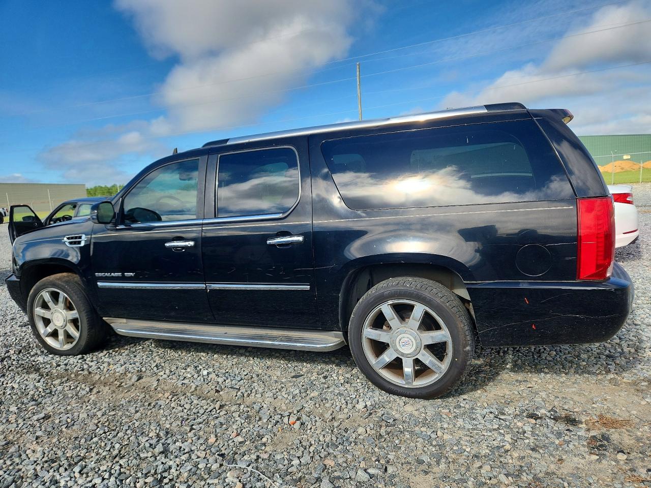 2011 Cadillac Escalade Esv Luxury Black vin: 1GYS3HEFXBR129674