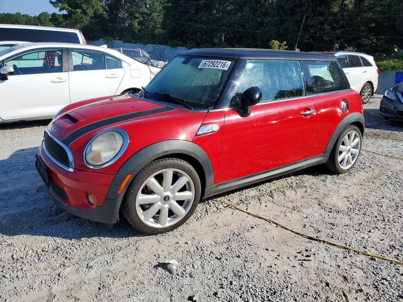 2007 Mini Cooper S Red vin: WMWMF73567TL90253