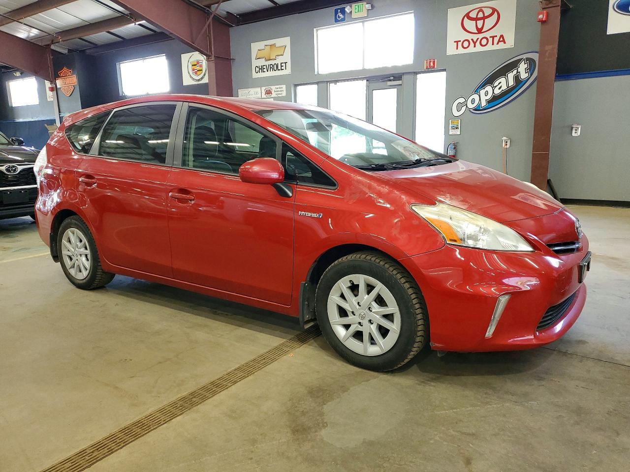 2013 Toyota Prius V Three Red vin: JTDZN3EU4D3190475