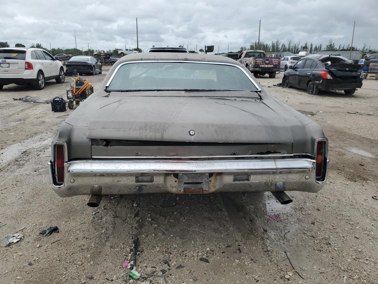 1970 Chevrolet Montecarlo Серый vin: 138570B105901