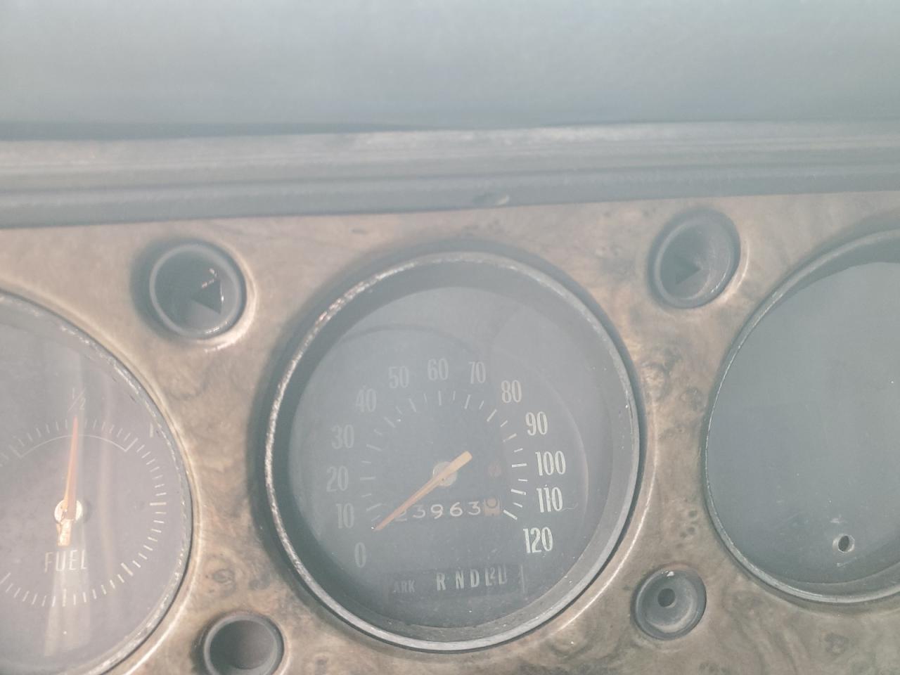1970 Chevrolet Montecarlo Серый vin: 138570B105901