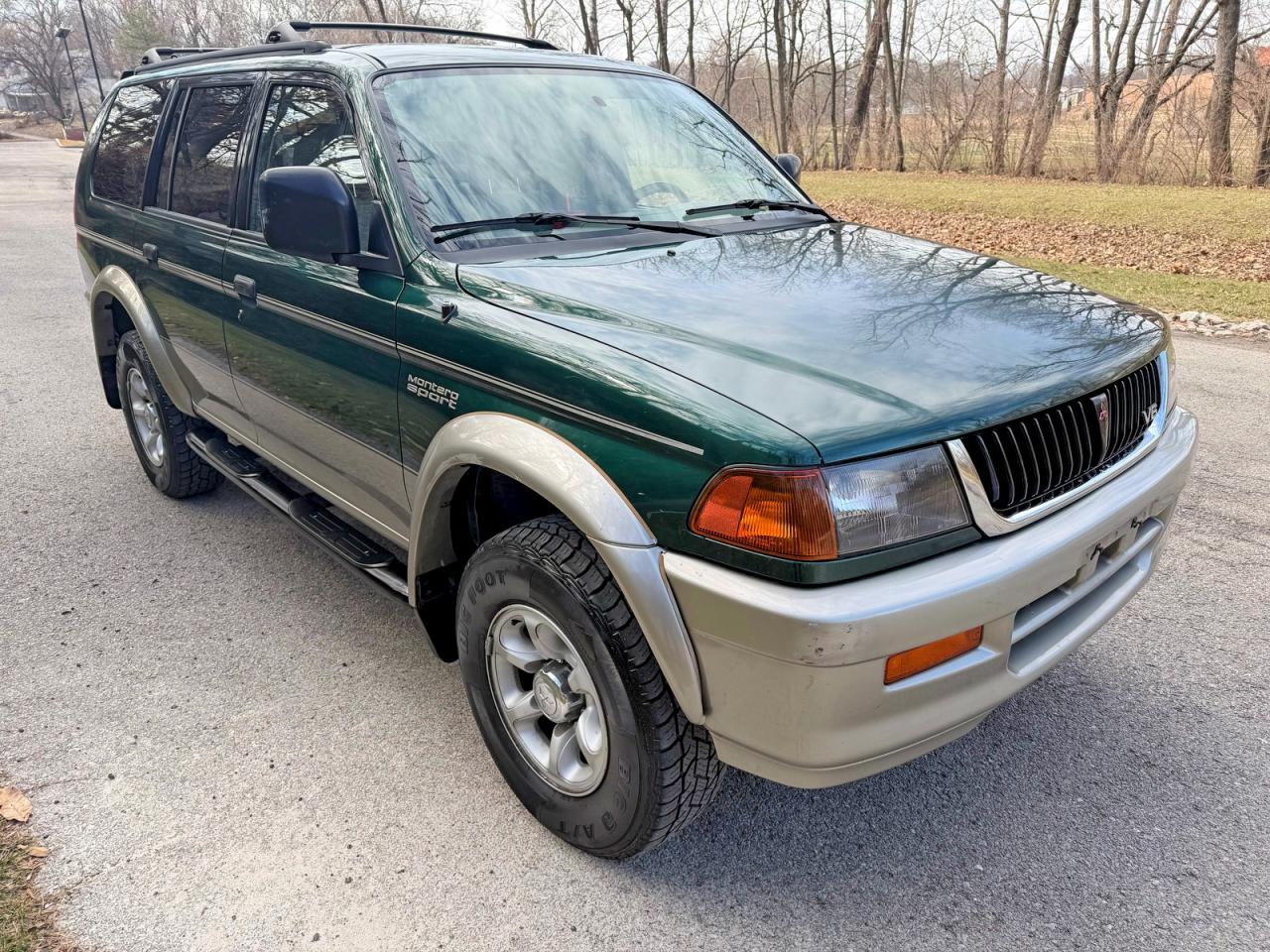 1999 Mitsubishi Montero Sport Ls Green vin: JA4MT31H6XP013474