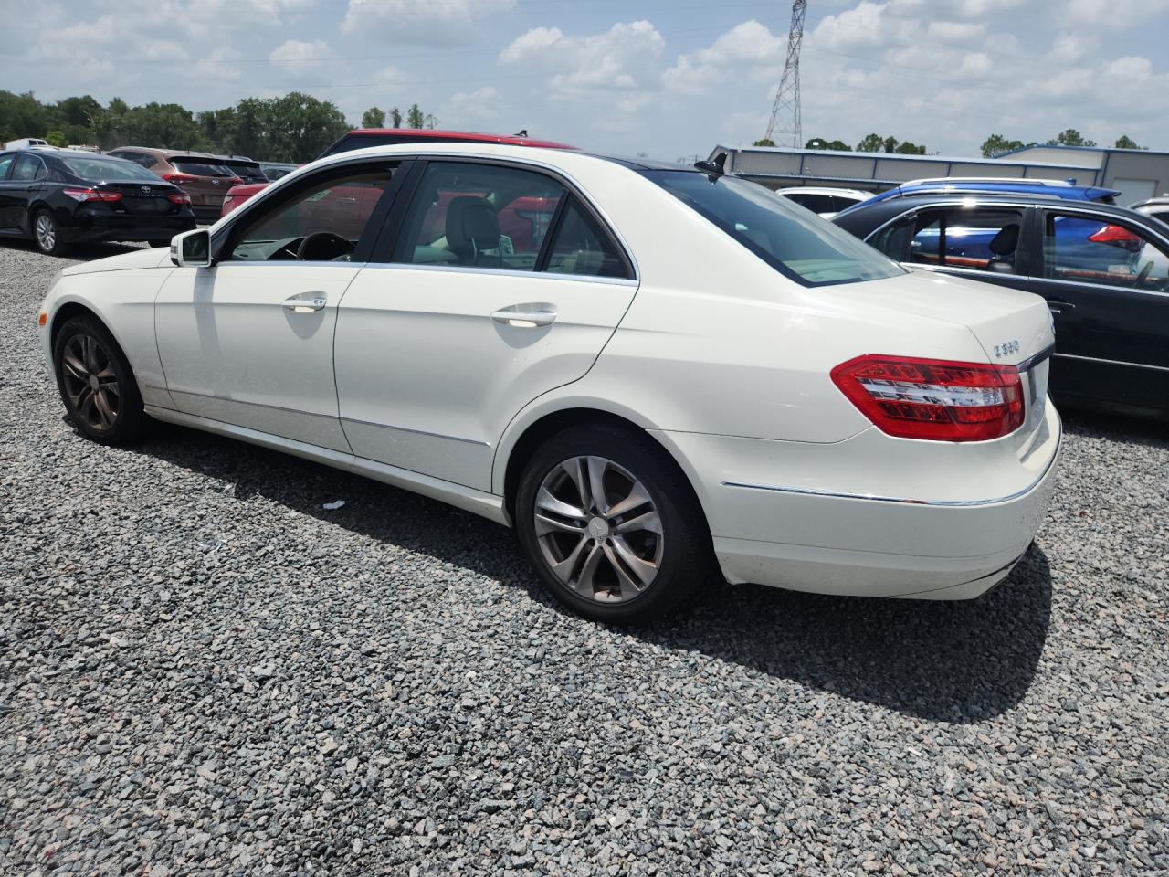2011 Mercedes-benz E 350 4matic White vin: WDDHF8HB7BA349021