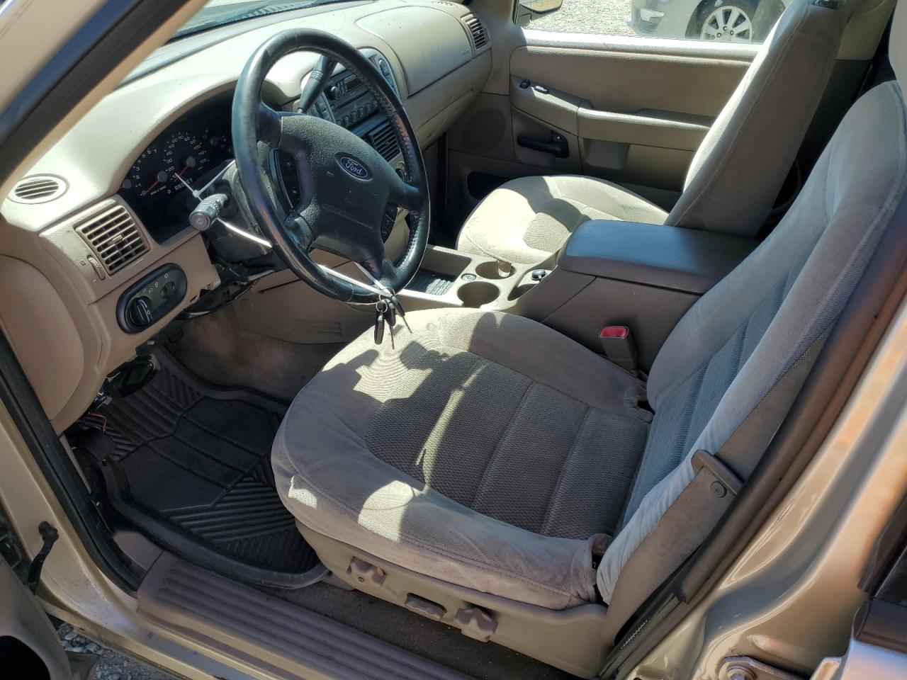 2005 Ford Explorer Xlt Tan vin: 1FMZU73E85ZA18224