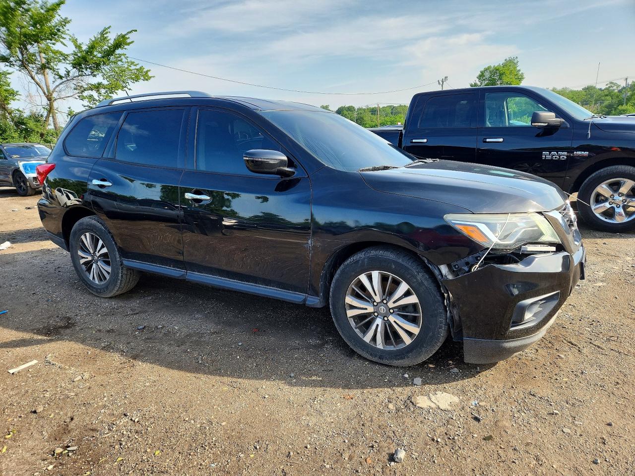 2018 Nissan Pathfinder Sv Black vin: 5N1DR2MM6JC603241