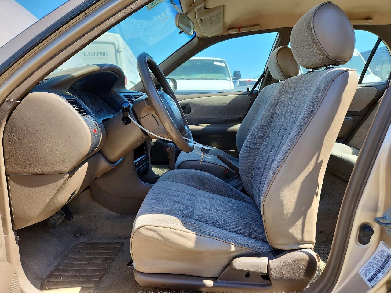 1997 Toyota Corolla Base Gold vin: 2T1BA02EXVC176906