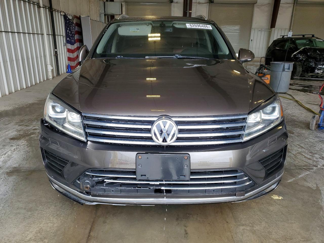 2015 Volkswagen Touareg V6 Brown vin: WVGEF9BP8FD006824