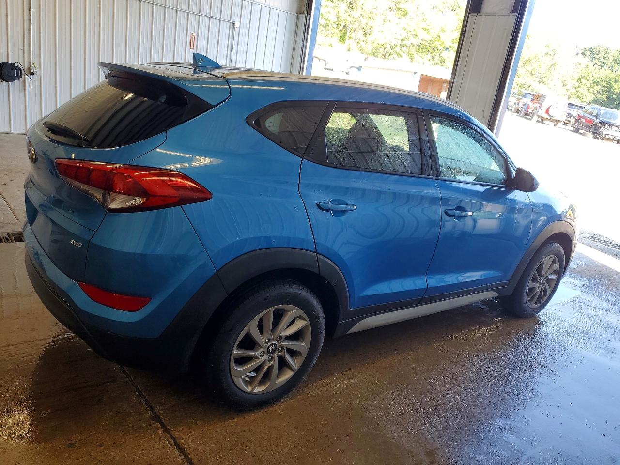 2018 Hyundai Tucson Sel Blue vin: KM8J3CA48JU604903