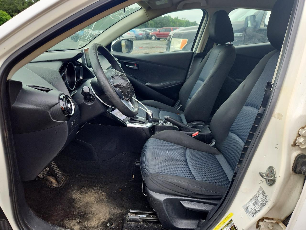 2018 Toyota Yaris Ia Base White vin: 3MYDLBYVXJY311299