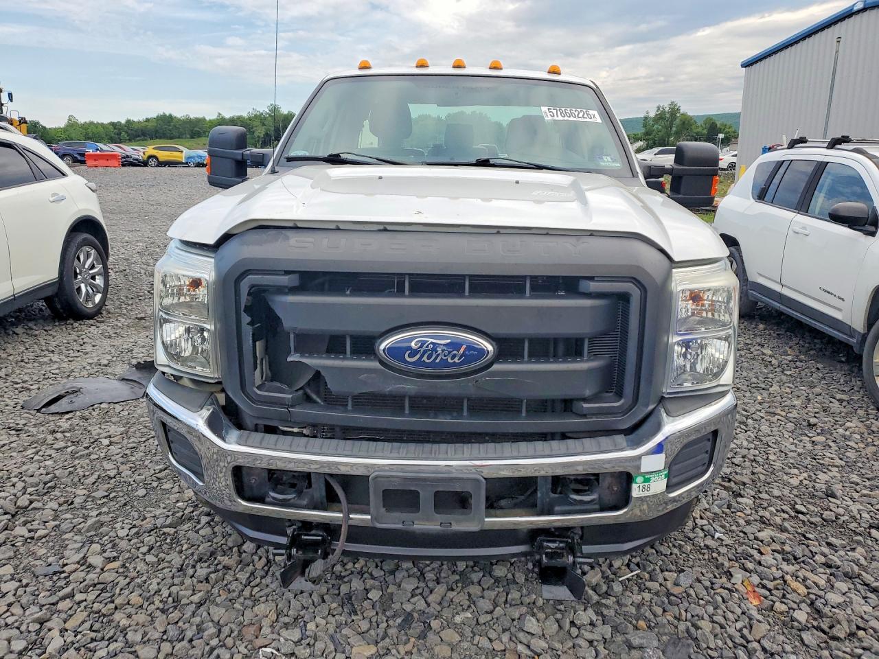 2012 Ford F- 350 White vin: 1FT8X3B67CED11630