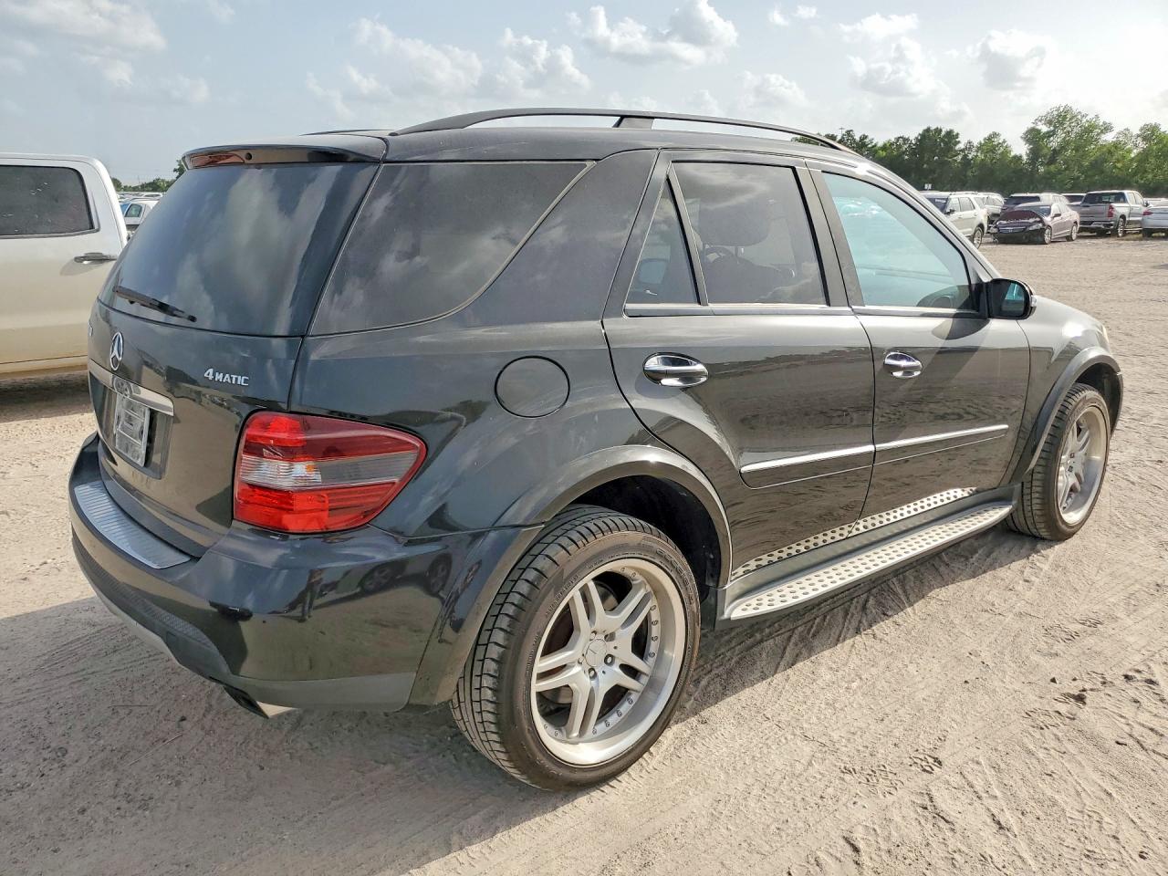 2007 Mercedes-benz Ml 320 Cdi Black vin: 4JGBB22EX7A217482