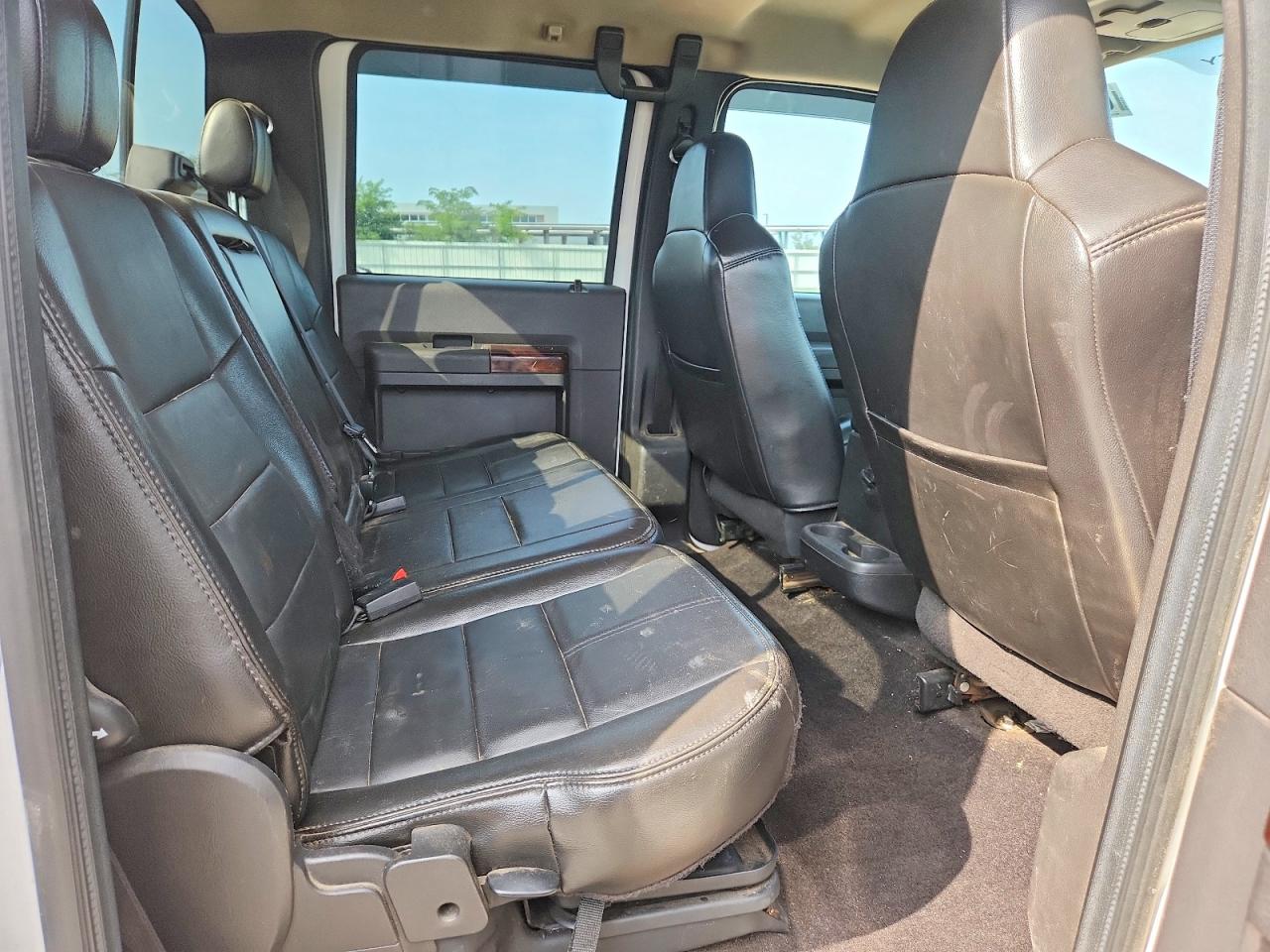 2009 Ford F250 Super Duty White vin: 1FTSW21Y79EB29523