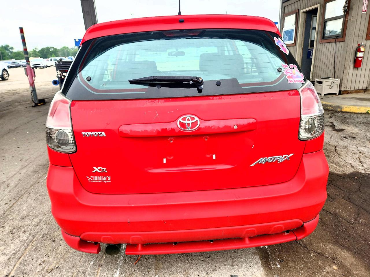 2007 Toyota Corolla Matrix Xr Red vin: 2T1KR32E67C652999