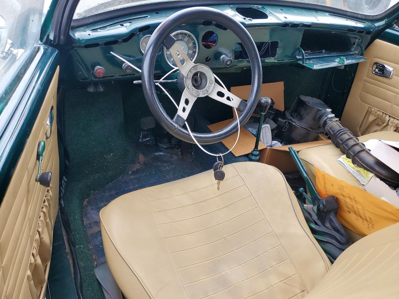 1970 Volkswagen Karmann Ghia Green vin: 140210378