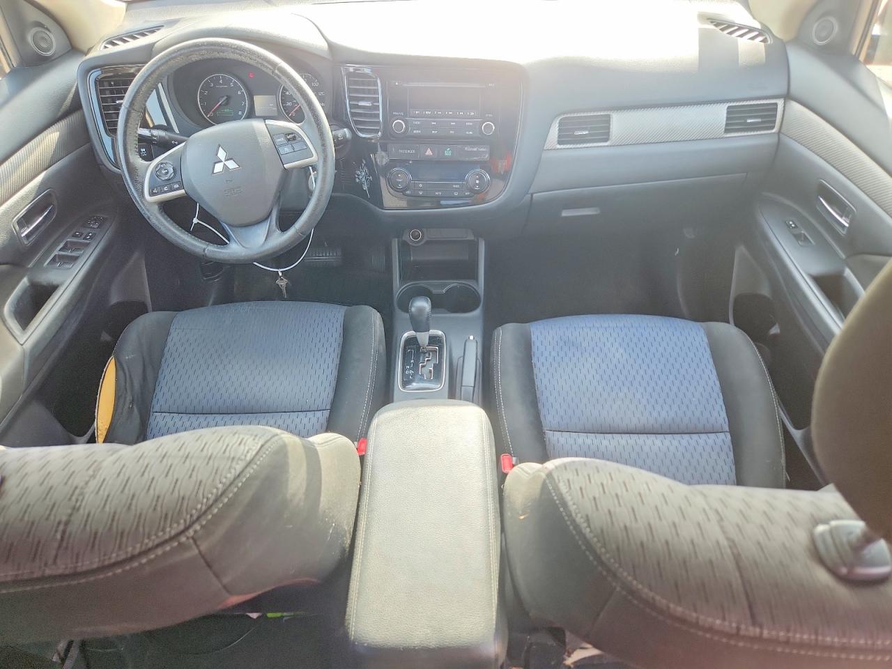 2015 Mitsubishi Outlander Es Red vin: JA4AD2A31FZ003694